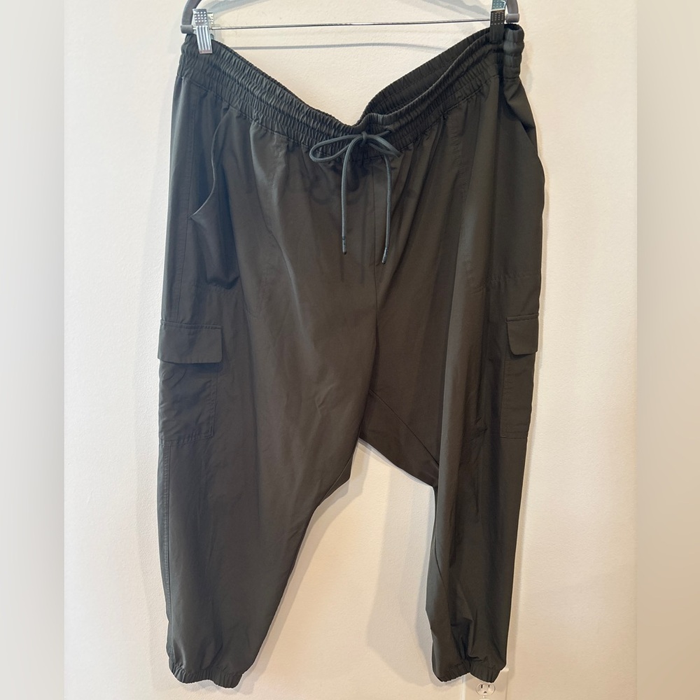 Old Navy Green Extra High Waisted StretchTech Cargo Jogger Pant - Women’s XXL